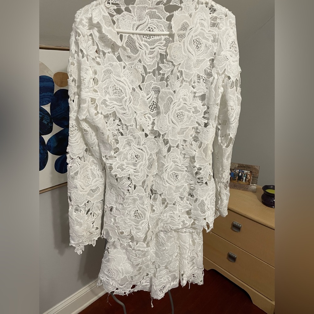 Elegant White Lace Blazer